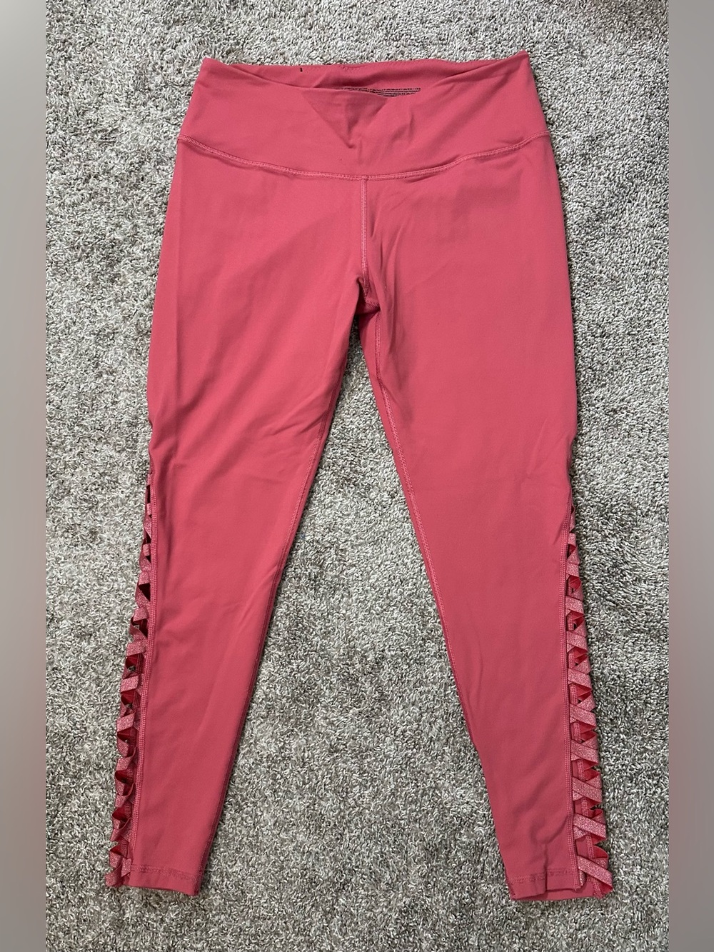 Victoria Secret the Knockout Coral Pink Criss Cross Leggings Size Large - Picture 13 of 13